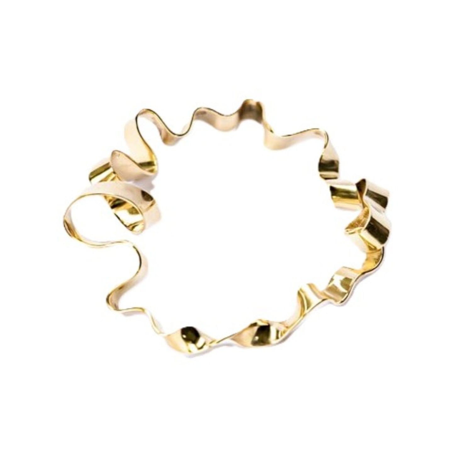 The Ribbon Bracelet In Gold Brass