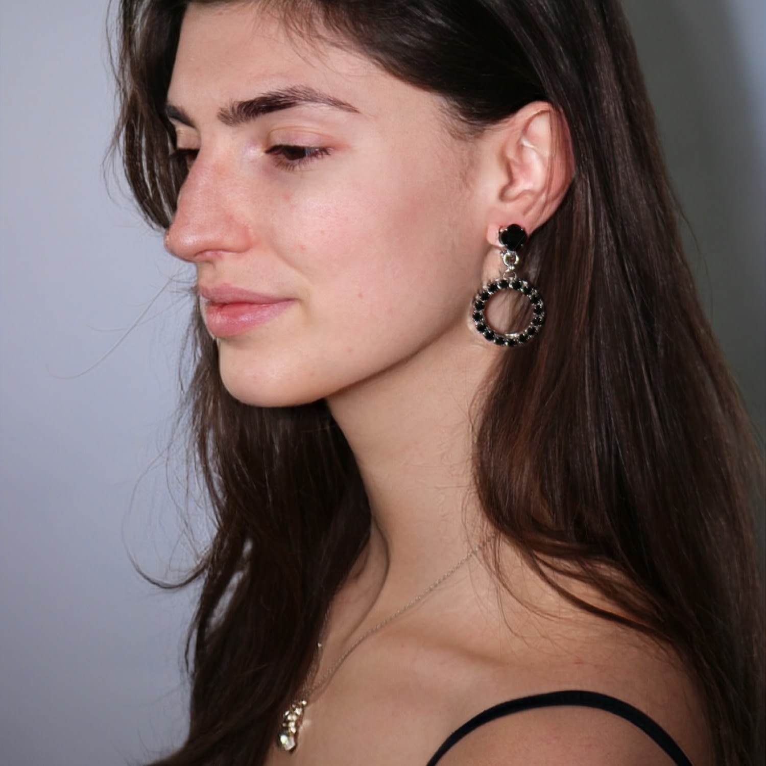 The Small Black Hoop Earrings In Platinum - Pierced