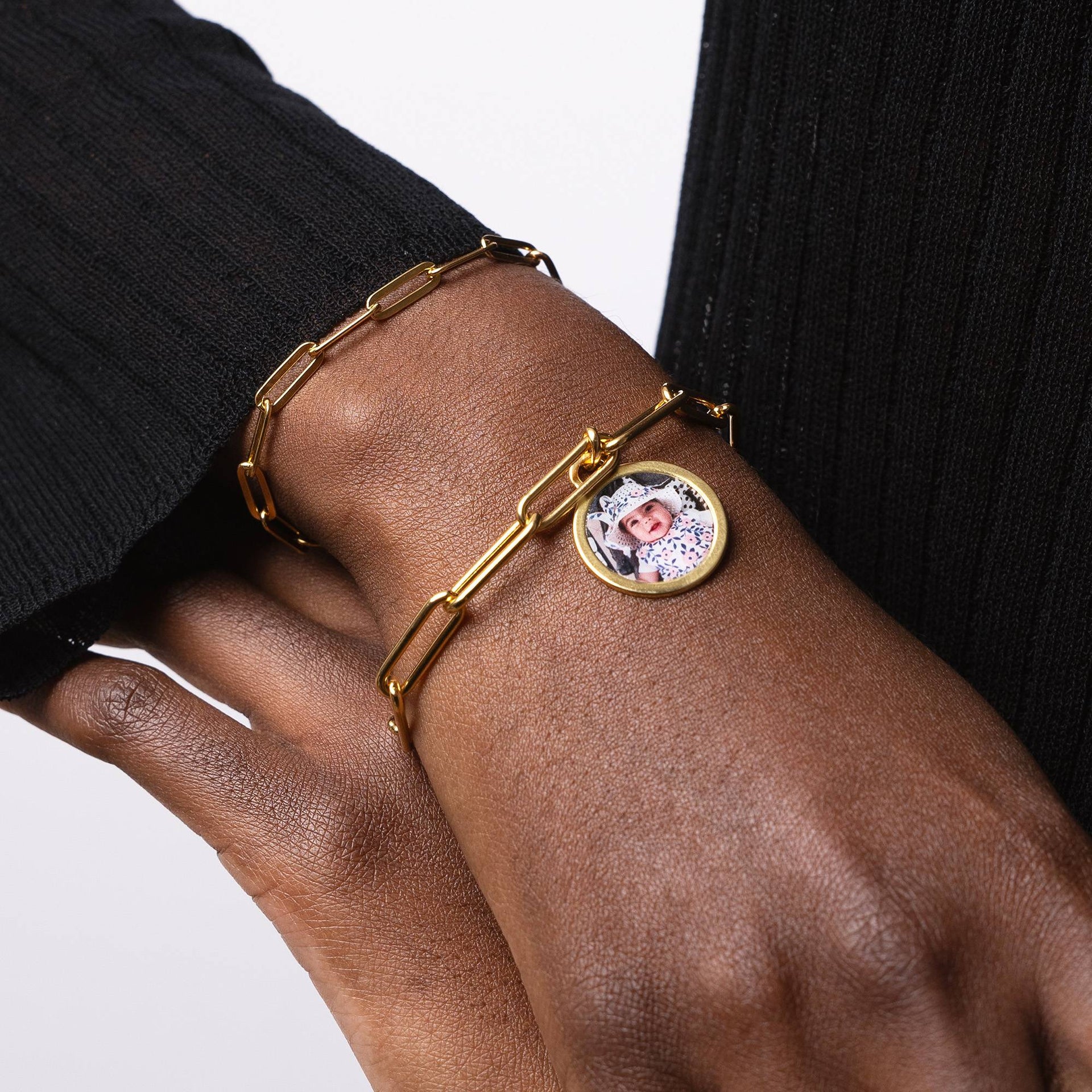 The Sweetest Photo Pendant Bracelet in 18K Gold Vermeil - Image bracelet