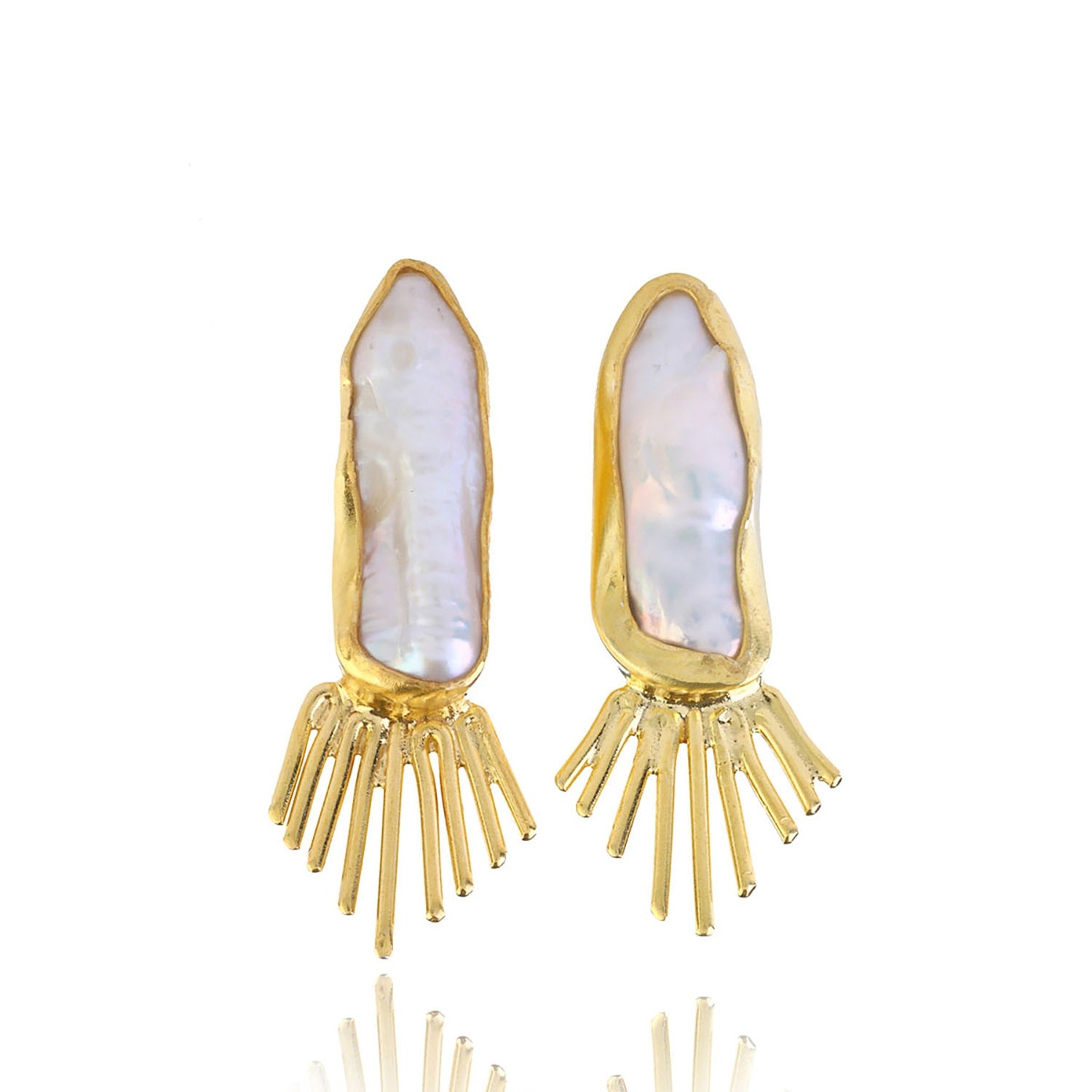 The Theia Pearl Earrings