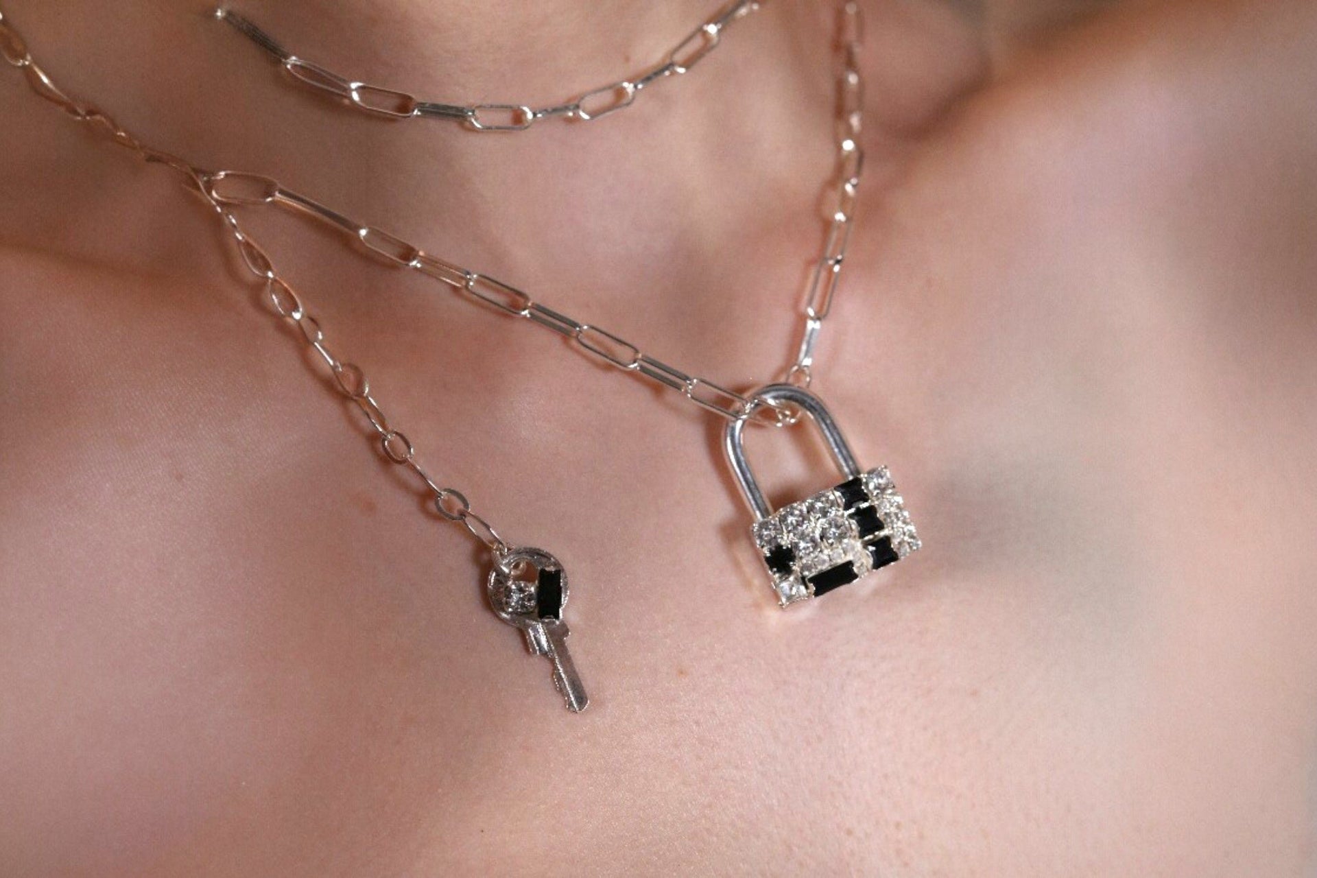 The Tweed Lock Necklace In Silver