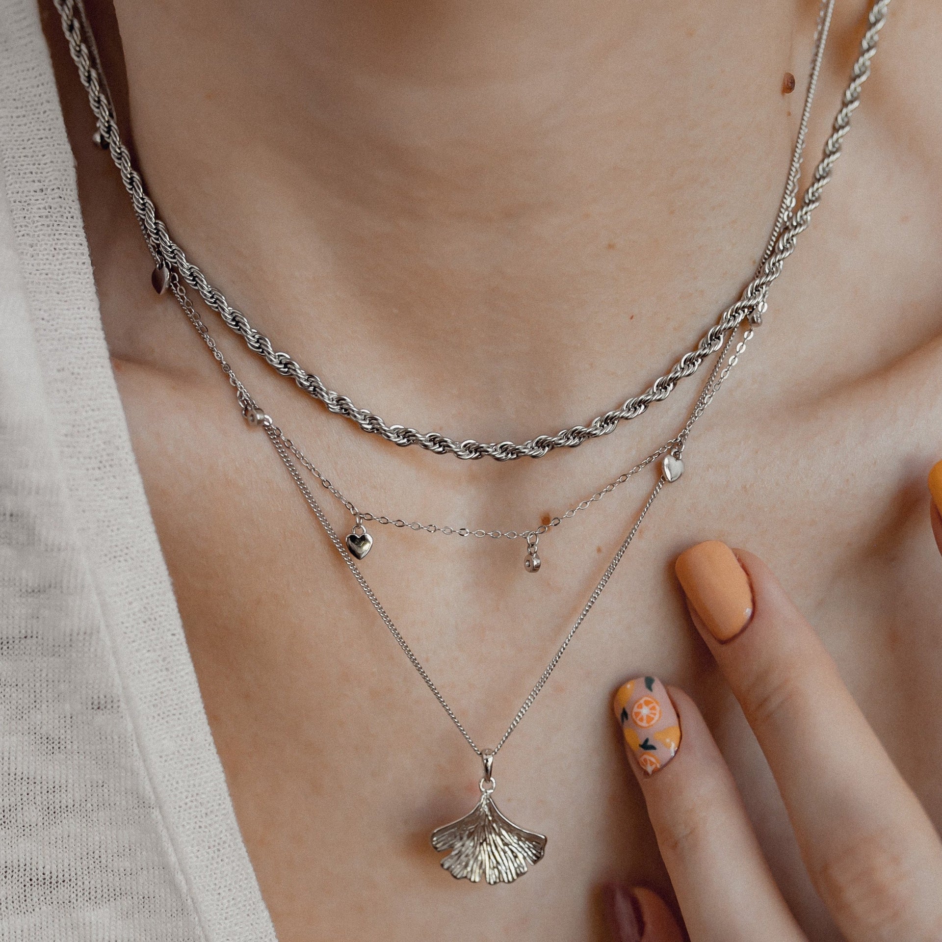 Thin Twist Chain Necklace Silver