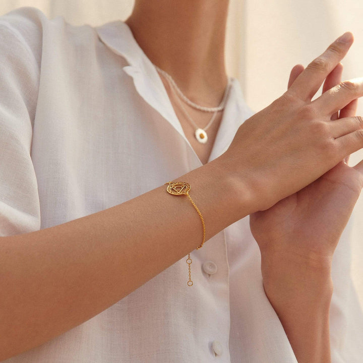 throat-chakra-chain-bracelet-18ct-gold-plated-daisy-london