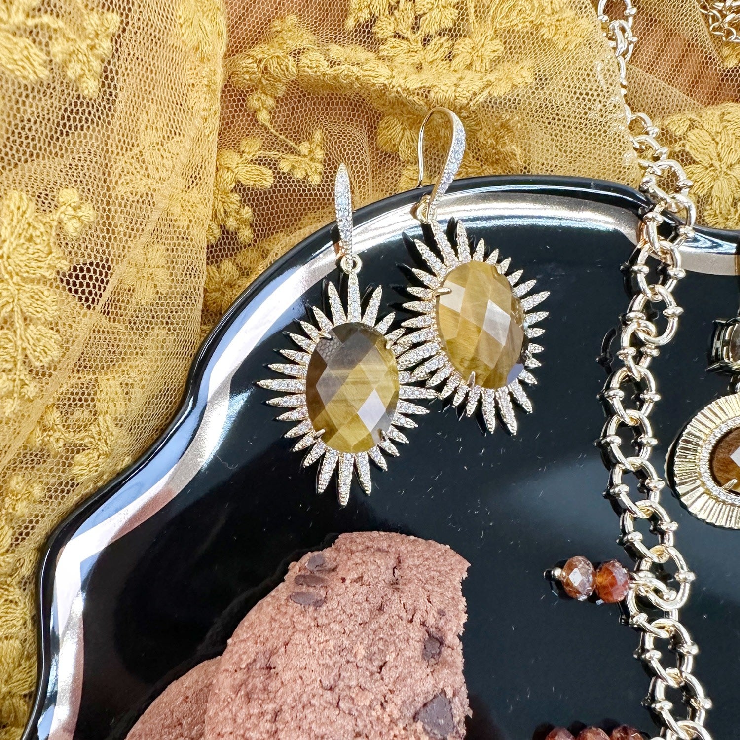 Tiger Eye Stone Setting Dangle Earrings