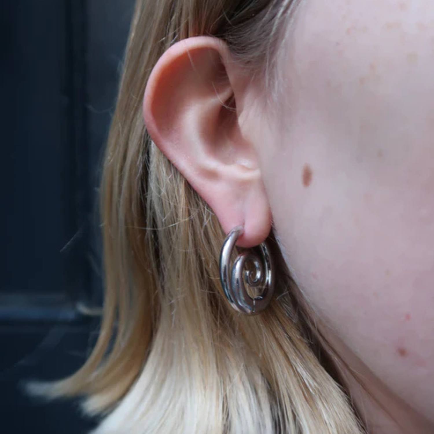 Tilly's Silver Swirl Earrings