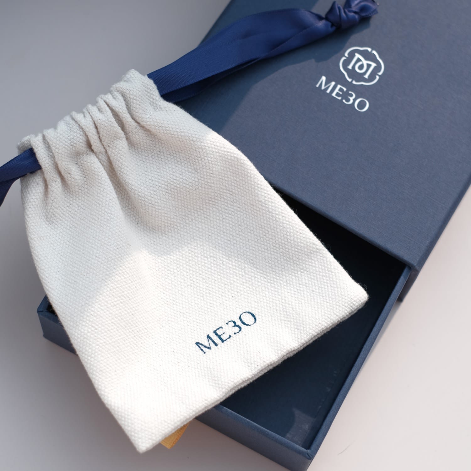 Urban Chic Anchor Baroque Pearl Chain Necklace - Gold