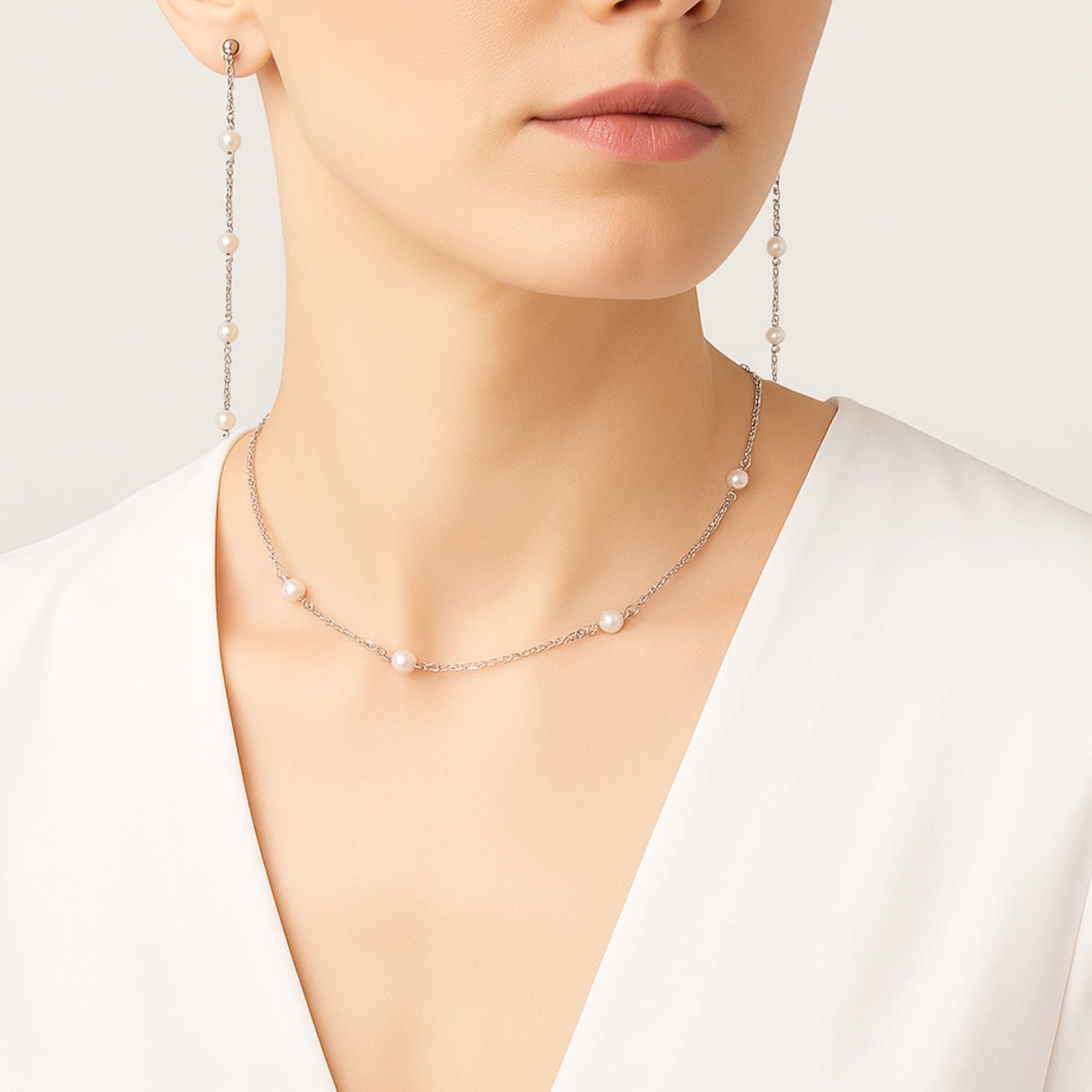 Timeless Pearl Elegance: Drop Earrings In Sterling Silver Or Gold Plated