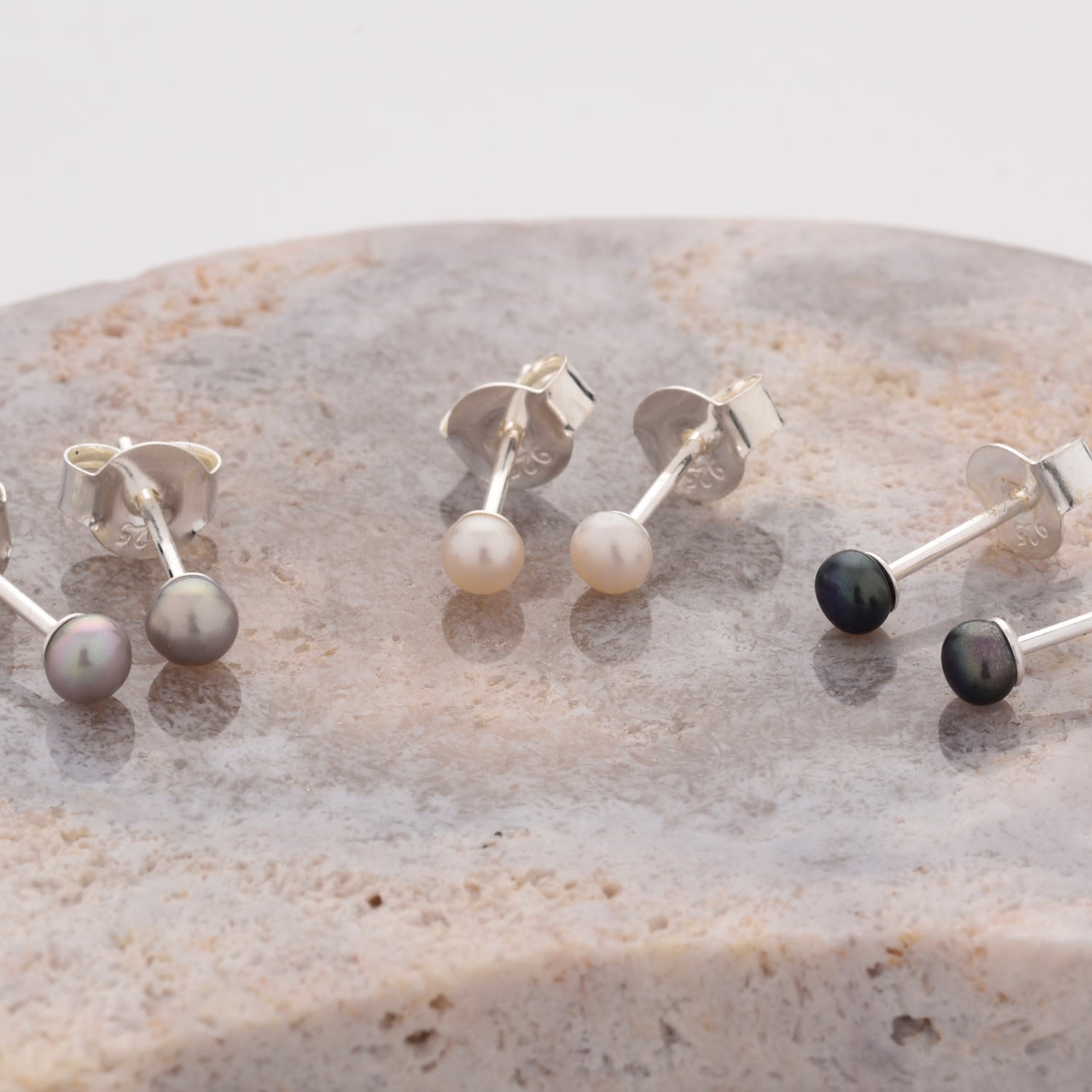 Tiny Button Stud Pearl Earrings White