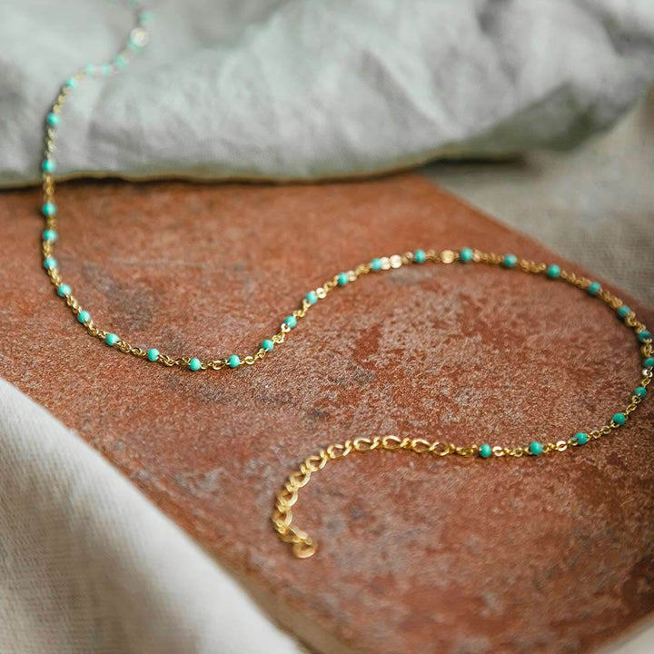 treasures-turquoise-beaded-necklace-18ct-gold-plated-daisy-london