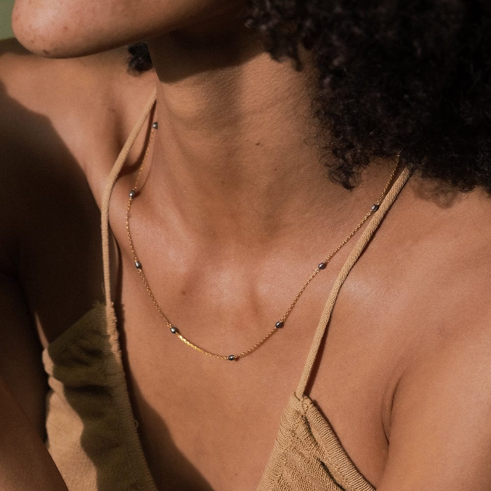 black-seed-pearl-chain-necklace-18ct-gold-plated-daisy-london