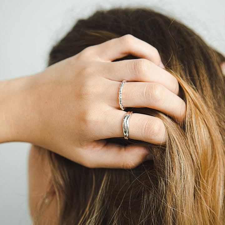 modern-bobble-stacking-ring-925-sterling-silver-daisy-london