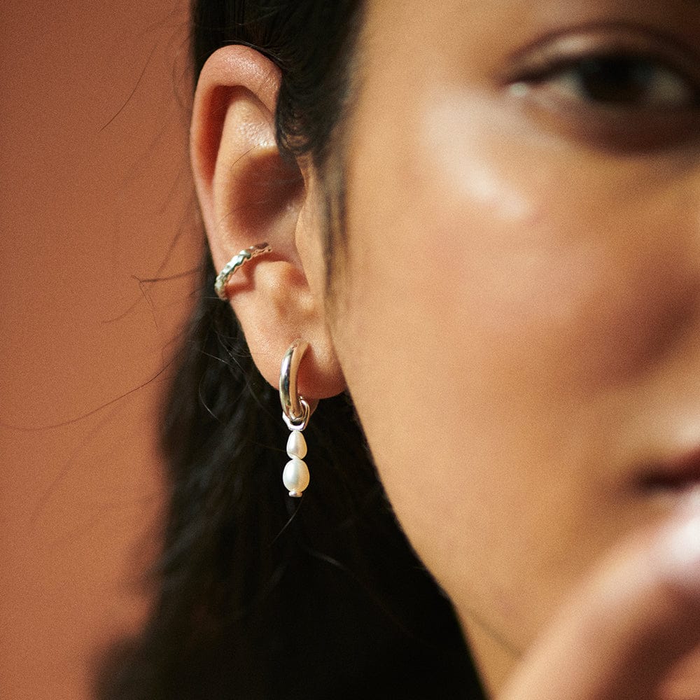 double-baroque-pearl-hoop-earrings-925-sterling-silver-daisy-london