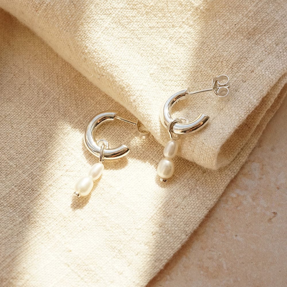 double-baroque-pearl-hoop-earrings-925-sterling-silver-daisy-london