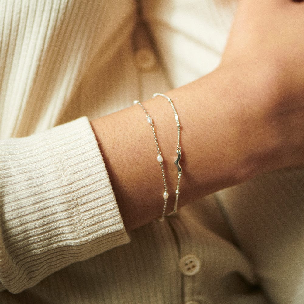 seed-pearl-chain-bracelet-925-sterling-silver-daisy-london