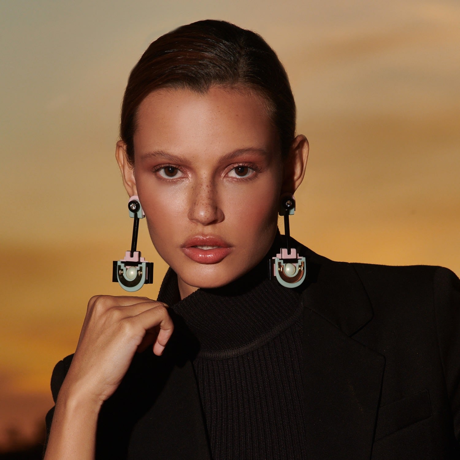 Handmade Acrylic Earring Long Maya / Black And Green