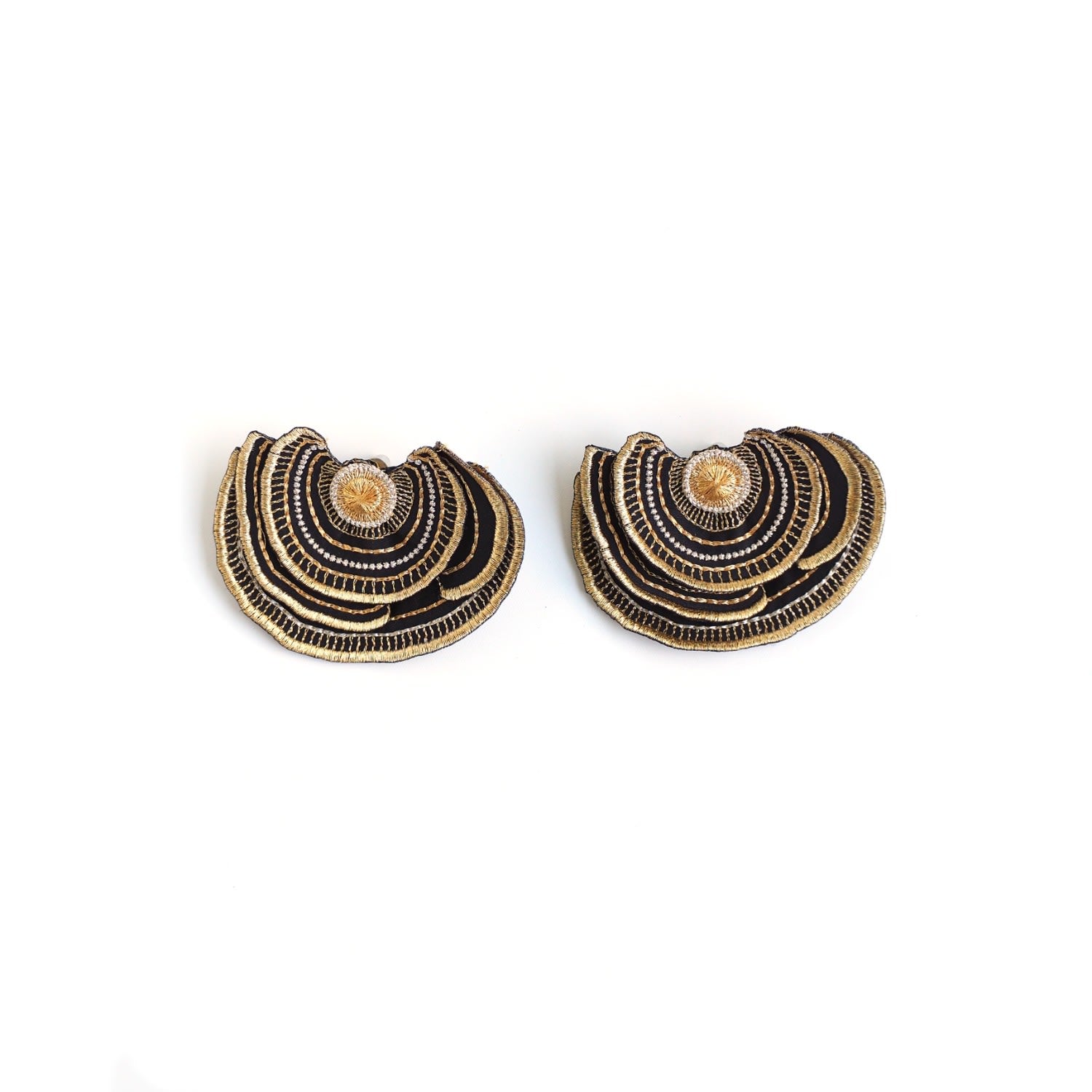 Turkey Tail Embroidery Earrings - Gold