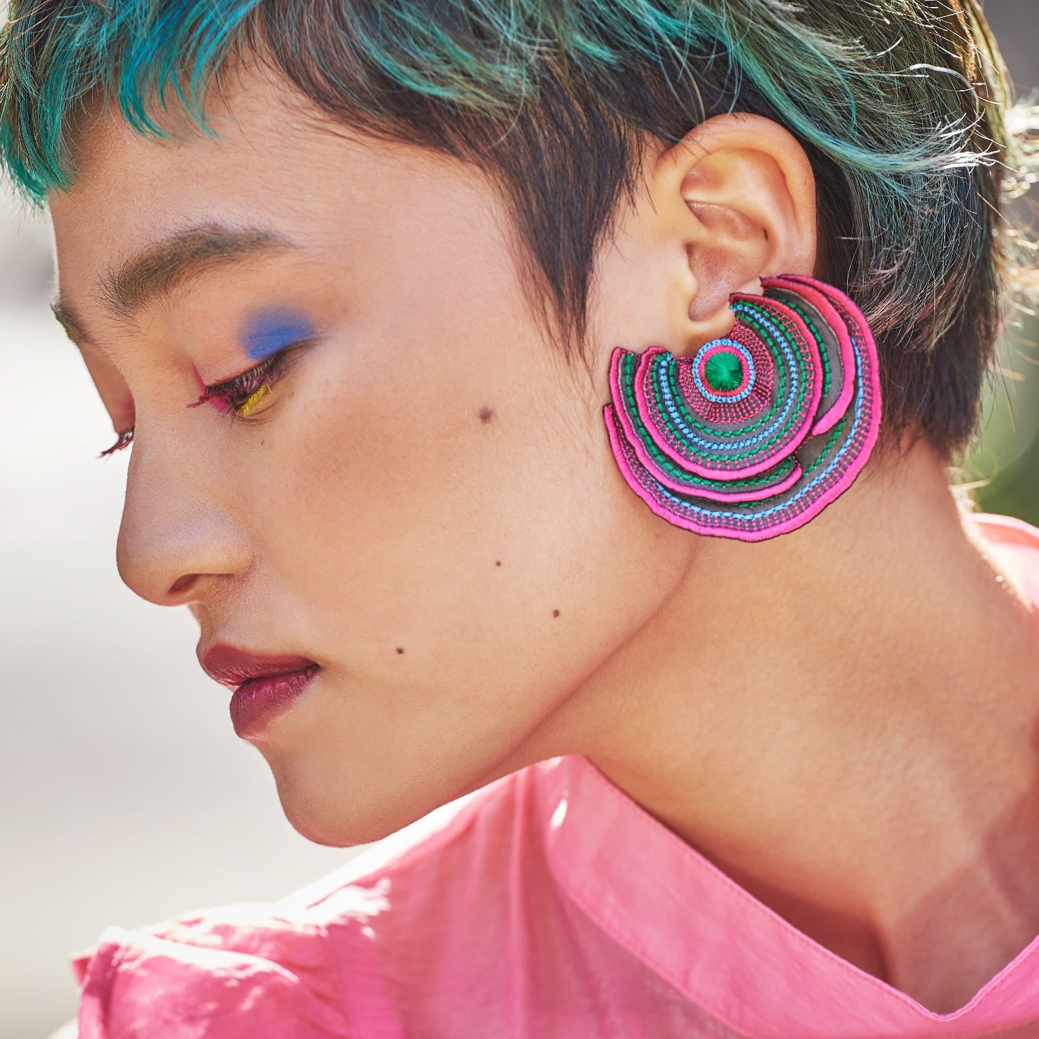 Turkey Tail Embroidery Earrings - Pink