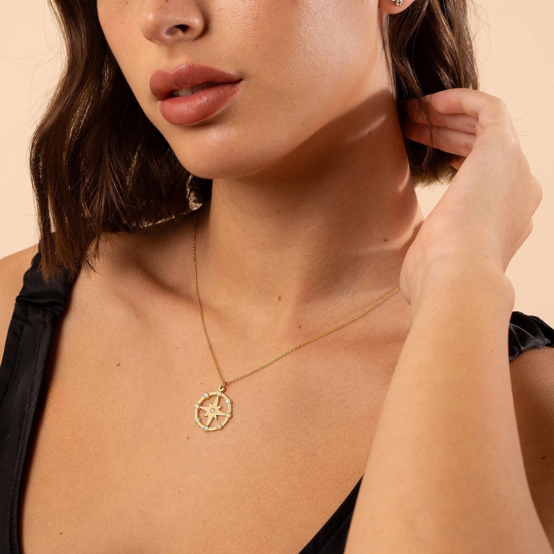Twinkling Northern Star Necklace with Diamonds in 18K Gold Vermeil