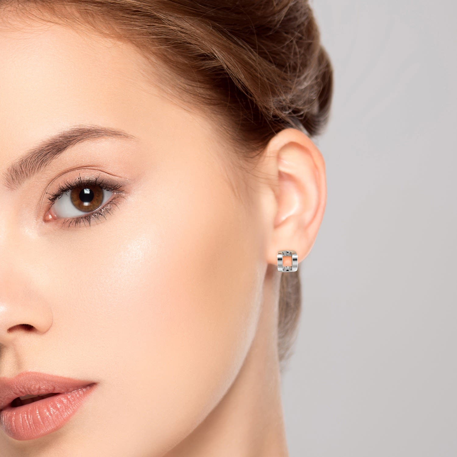 Curved Rectangle Stud Earrings - Gold