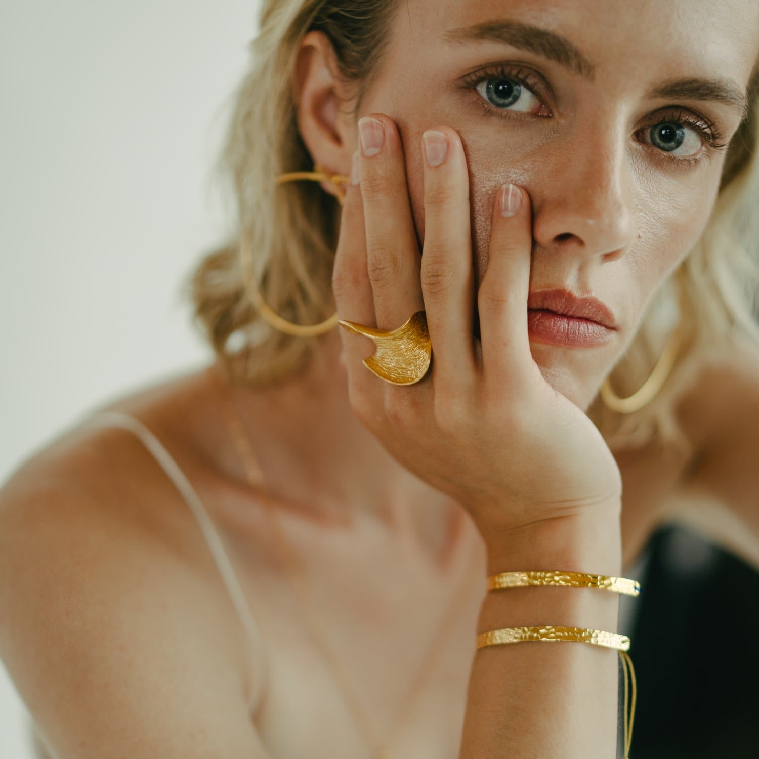 Umber Elegance - Hammered Bracelet 24K Gold Plated