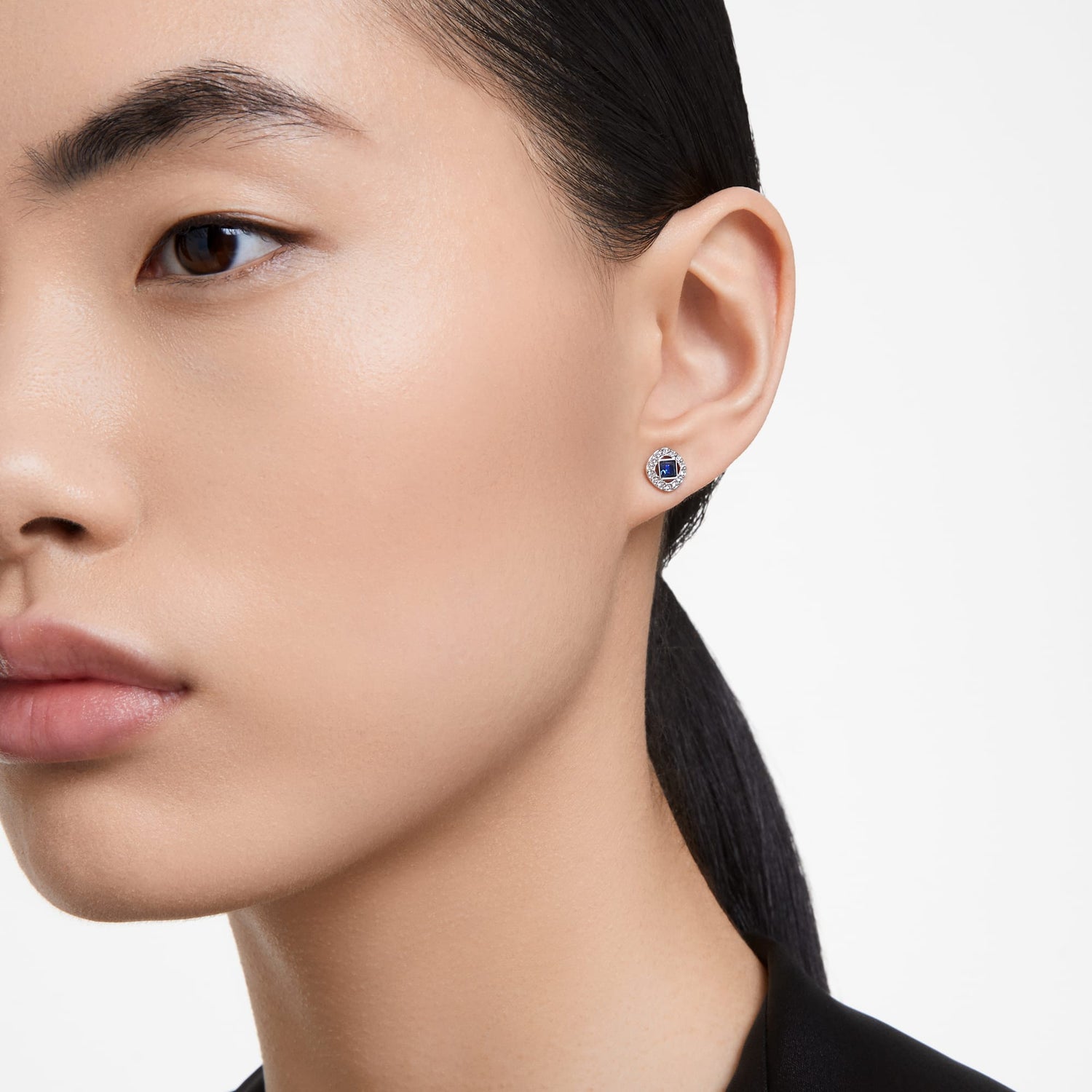 una-angelic-stud-earrings-swarovski