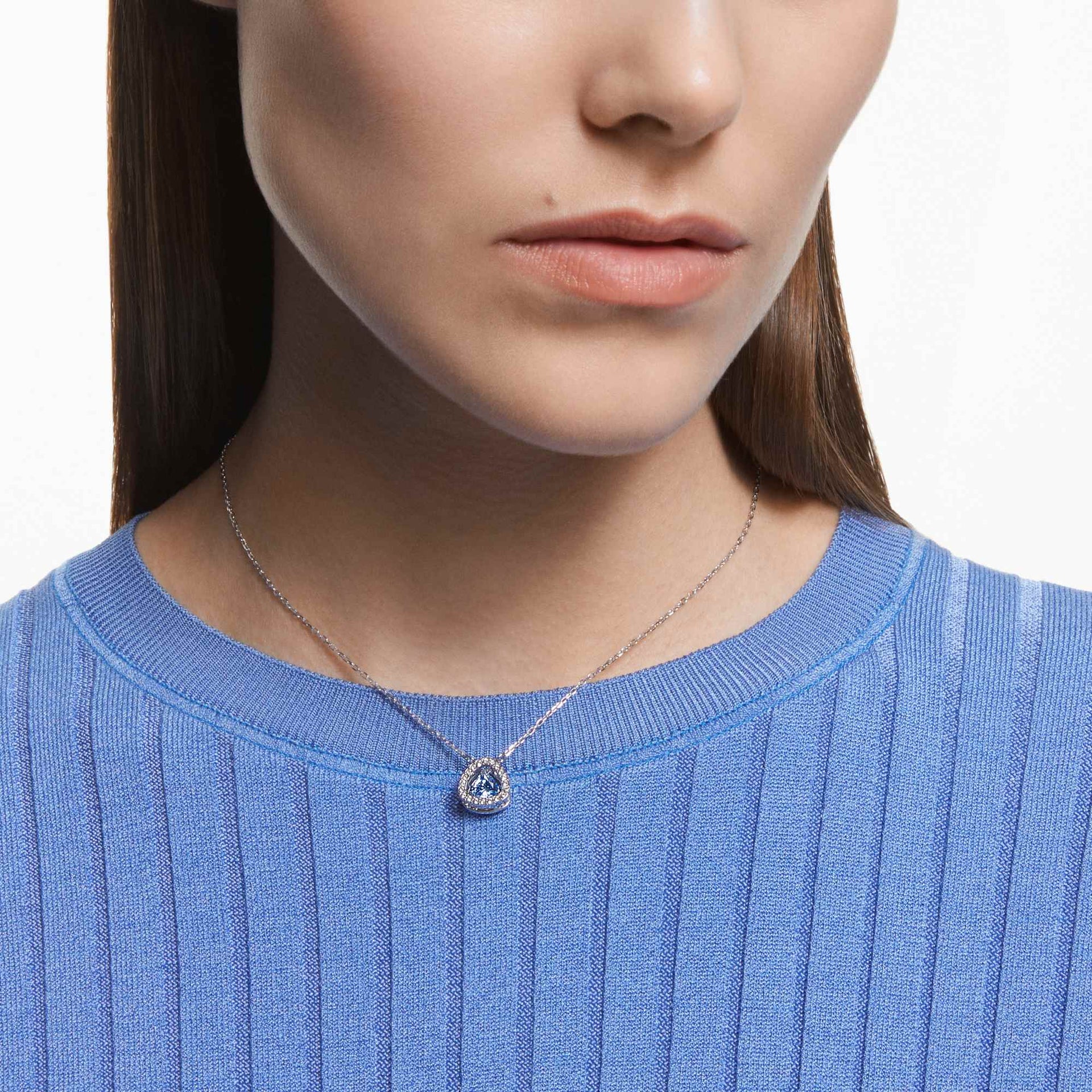 una-necklace-swarovski