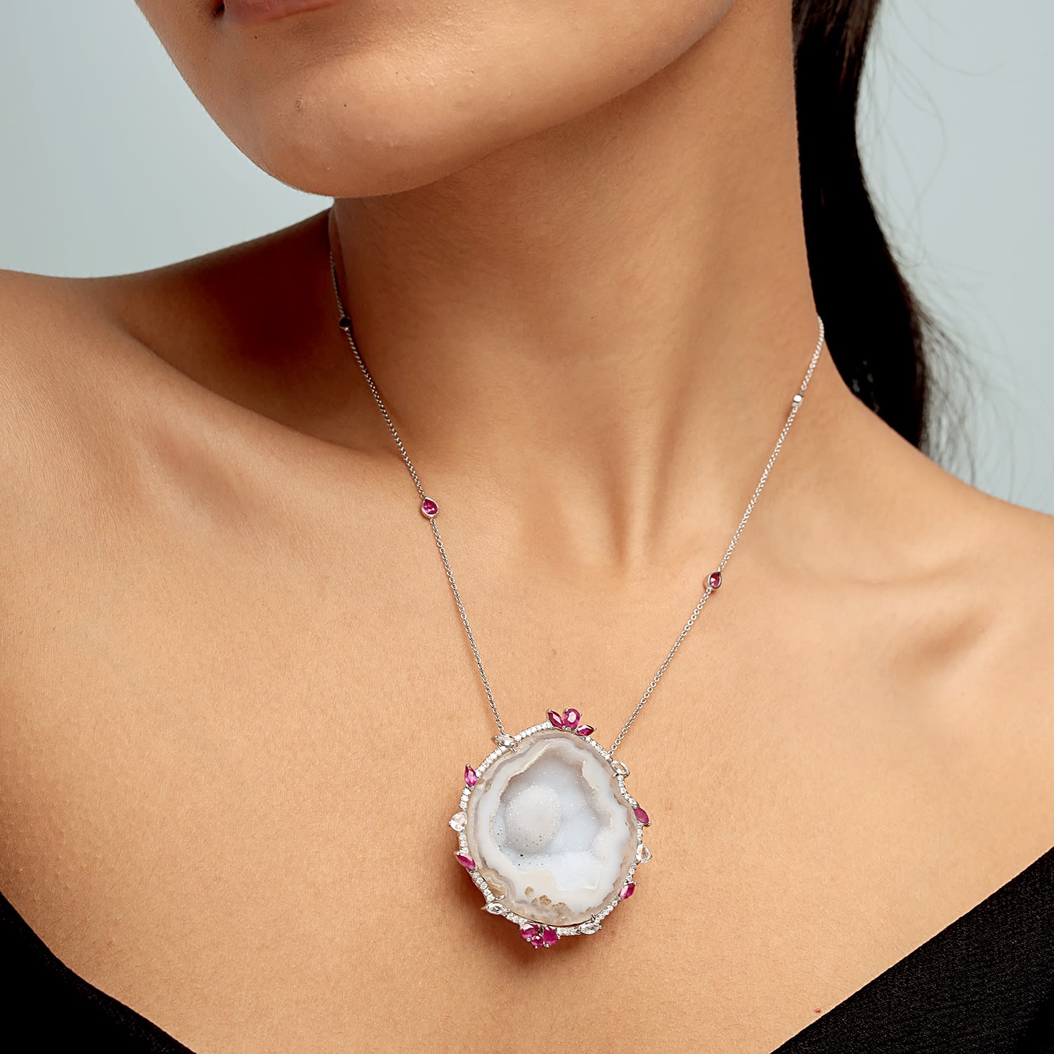 Uneven Geode & Ruby With Sapphire Diamond Choker Necklace In White Gold