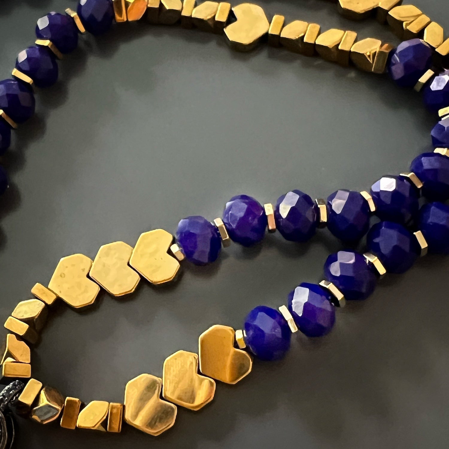Love & Mom Pendant Gold Heart Hematite Stone Blue Beaded Necklace - Blue