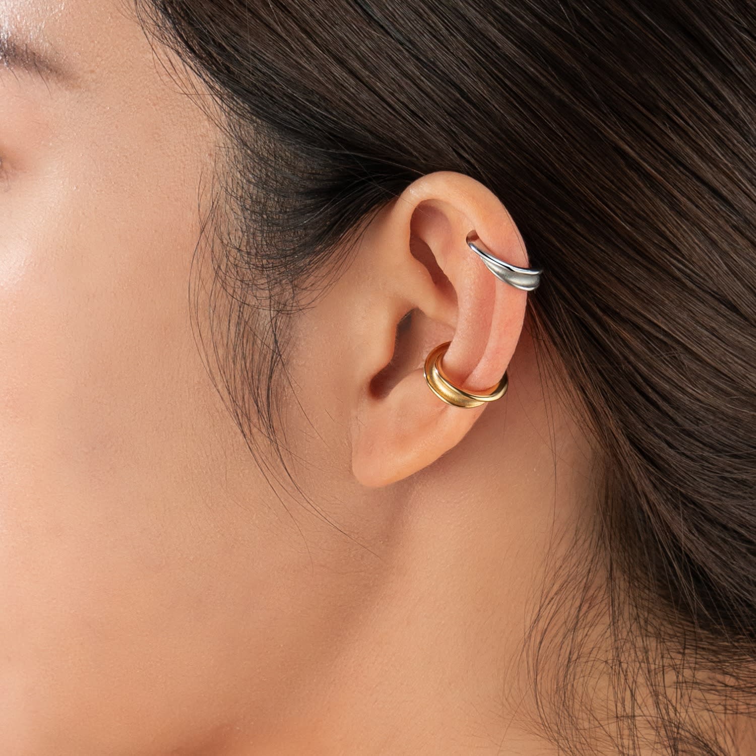 Urban Chic Undulation Ear Cuff - Silver