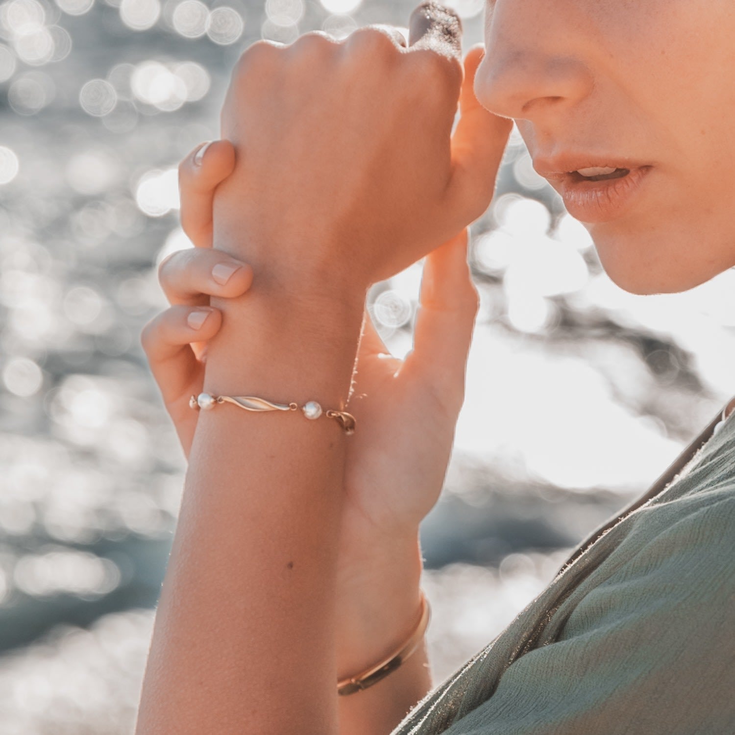 Urban Chic Undulation Pearl Bracelet - Gold