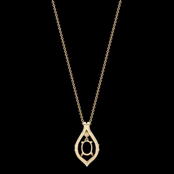 traditional-natural-sapphire-pendant-in-yellow-gold