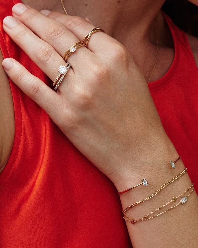 marisa-oval-solitaire-band-ring