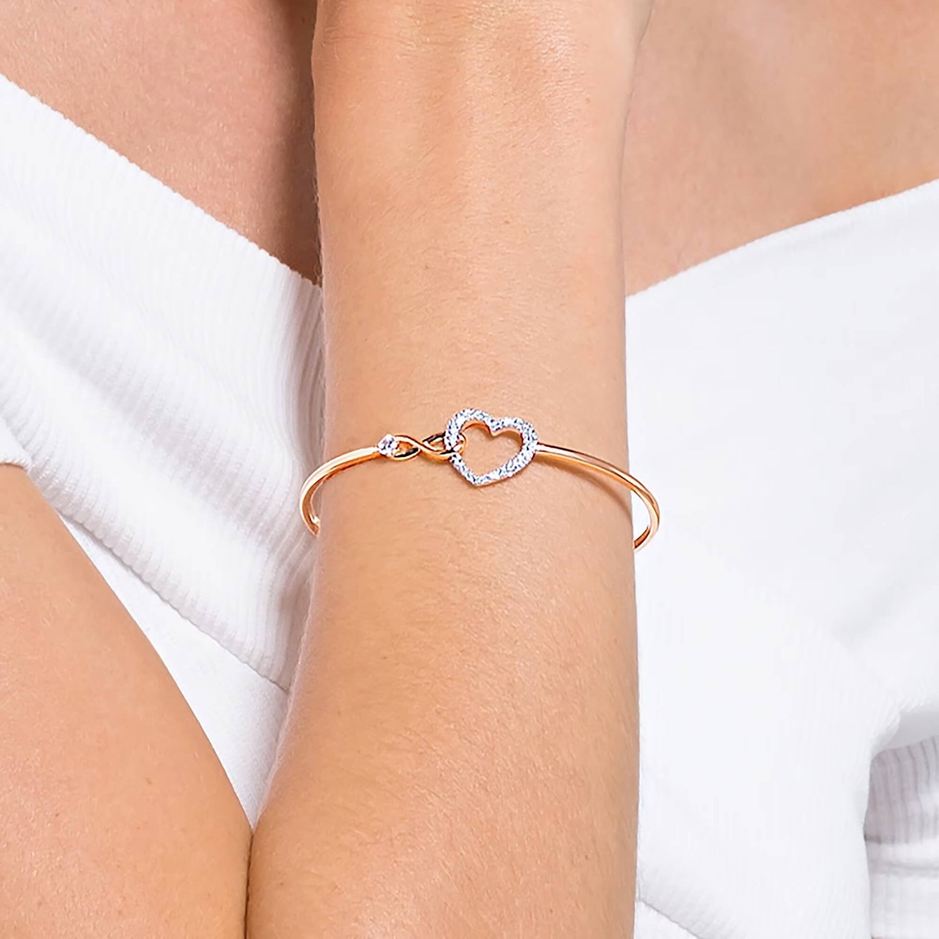swarovski-infinity-bangle-swarovski