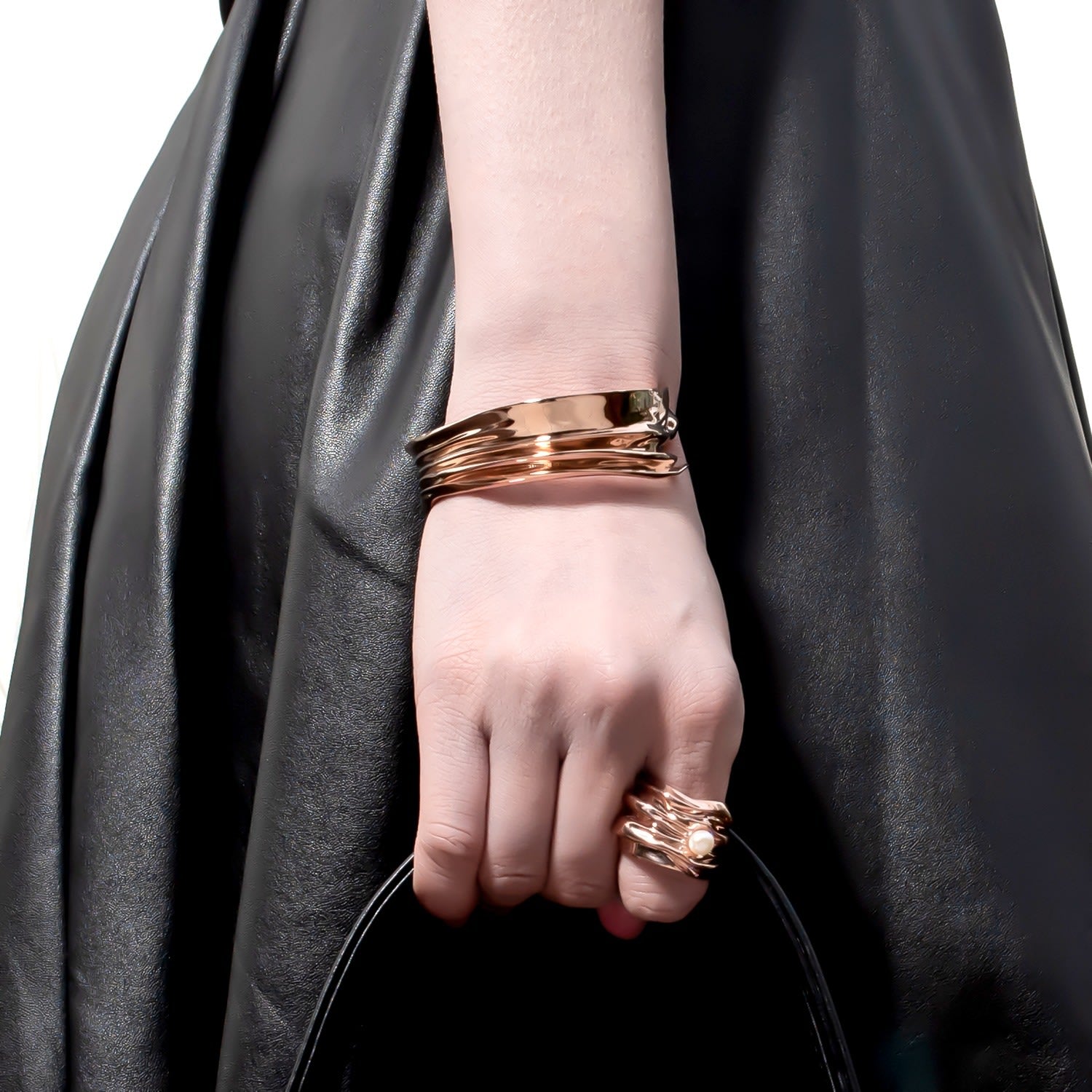 Cambré Cocktail Ring In Rose Gold