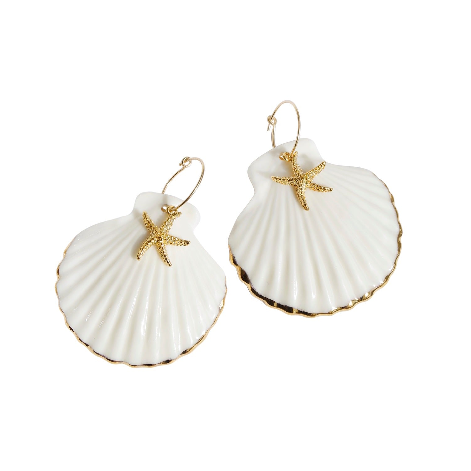 Golden Edge Clam Shell With Starfish Hoop Earrings