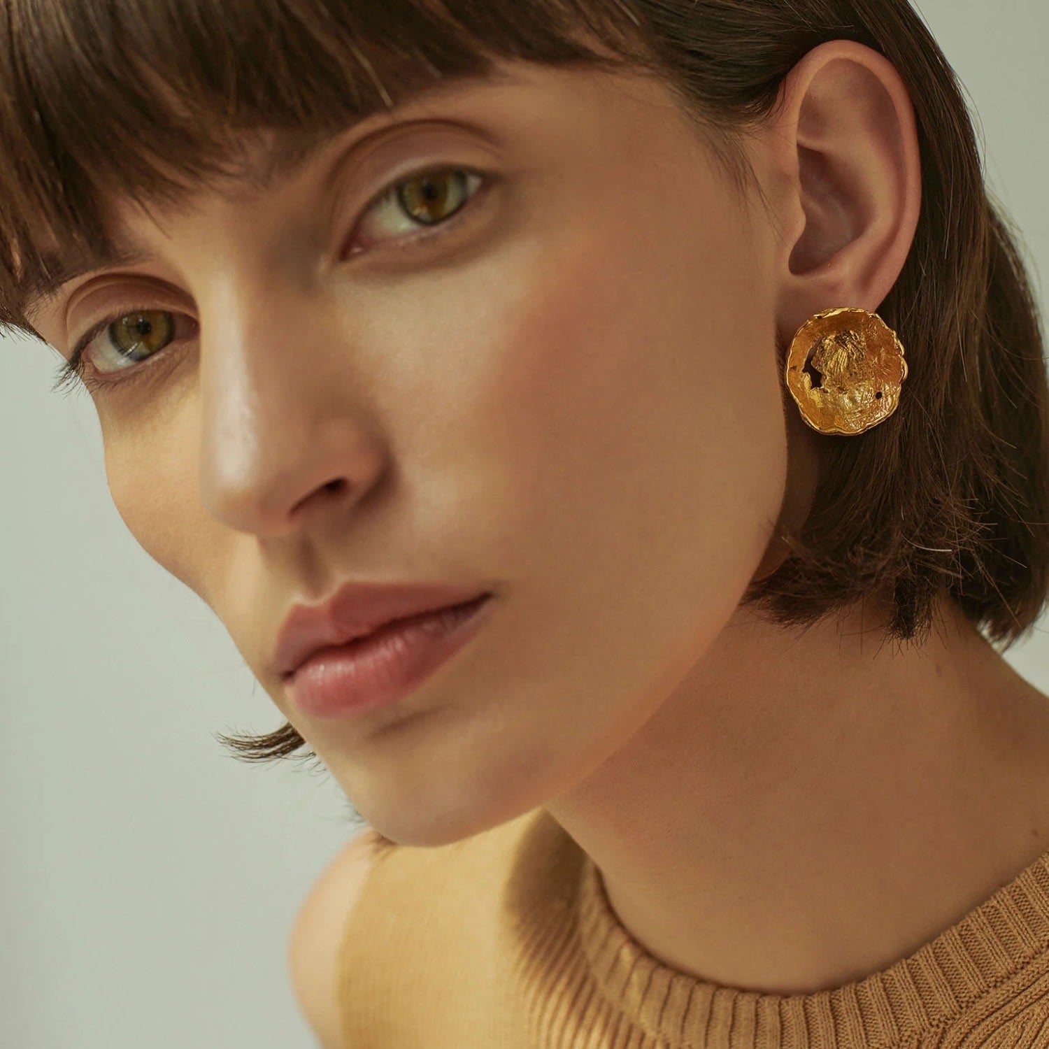 Vacation Sun Earrings Gold