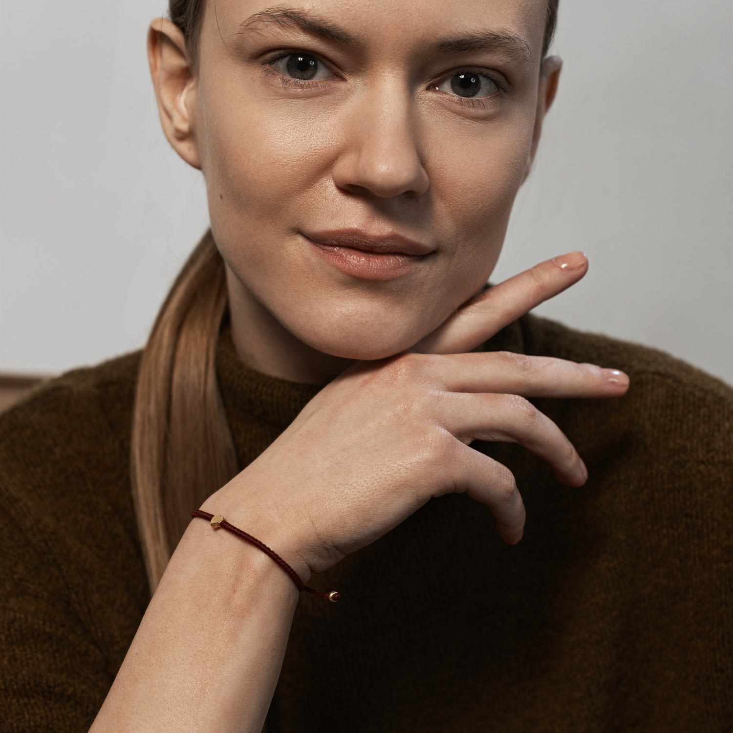 Valentino Red String Bracelet With Gold Heart Bead - Red