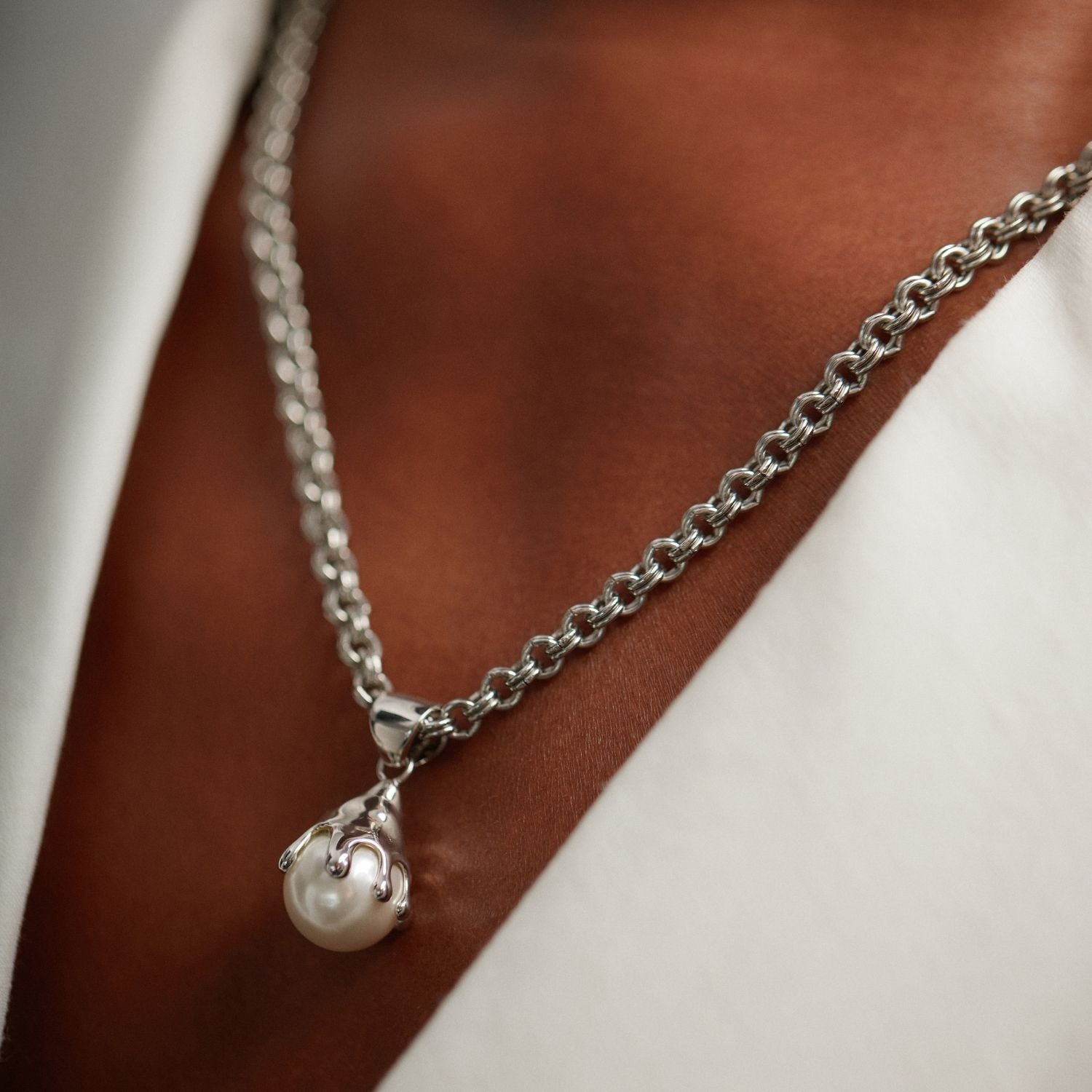 Venere Melt Pearl Pendant Necklace Silver