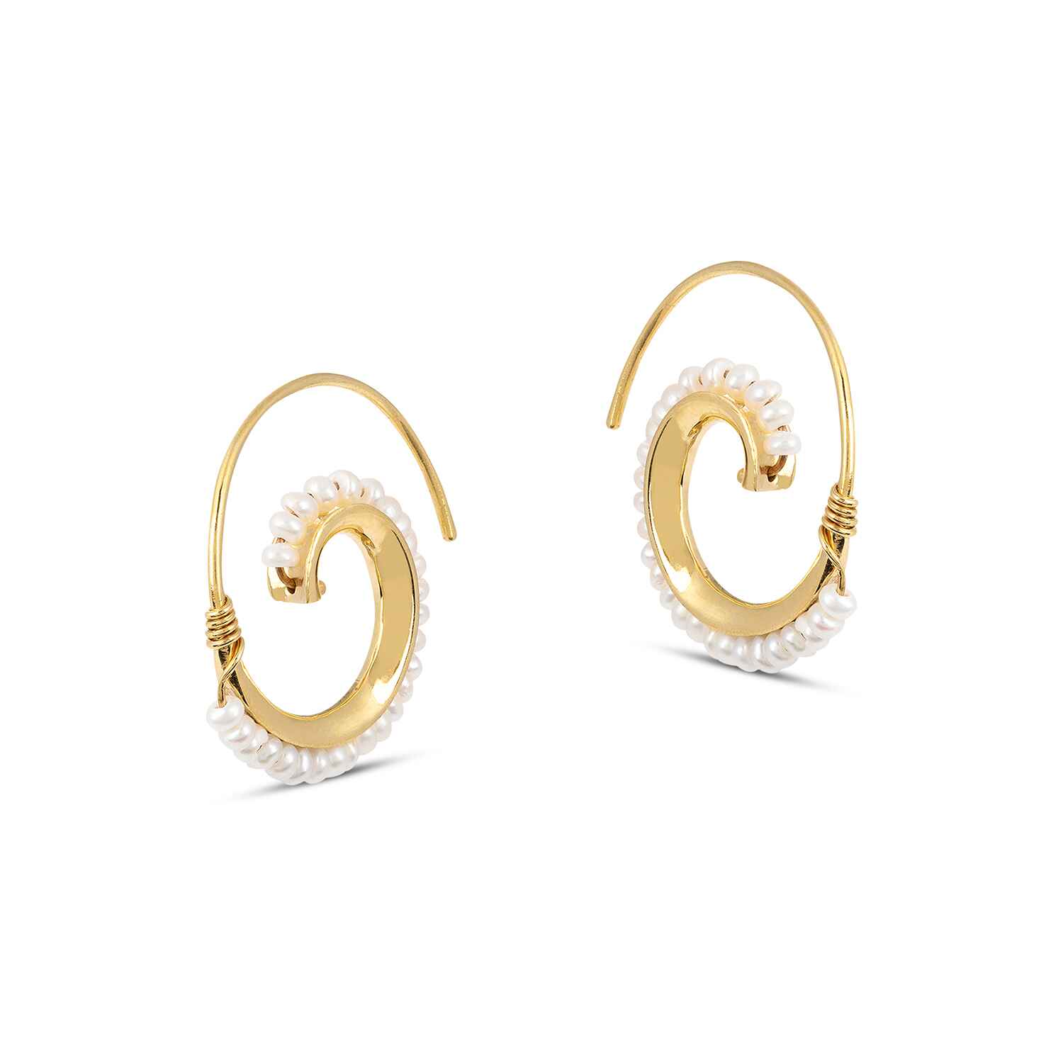 Venus White Pearl Shell Earrings