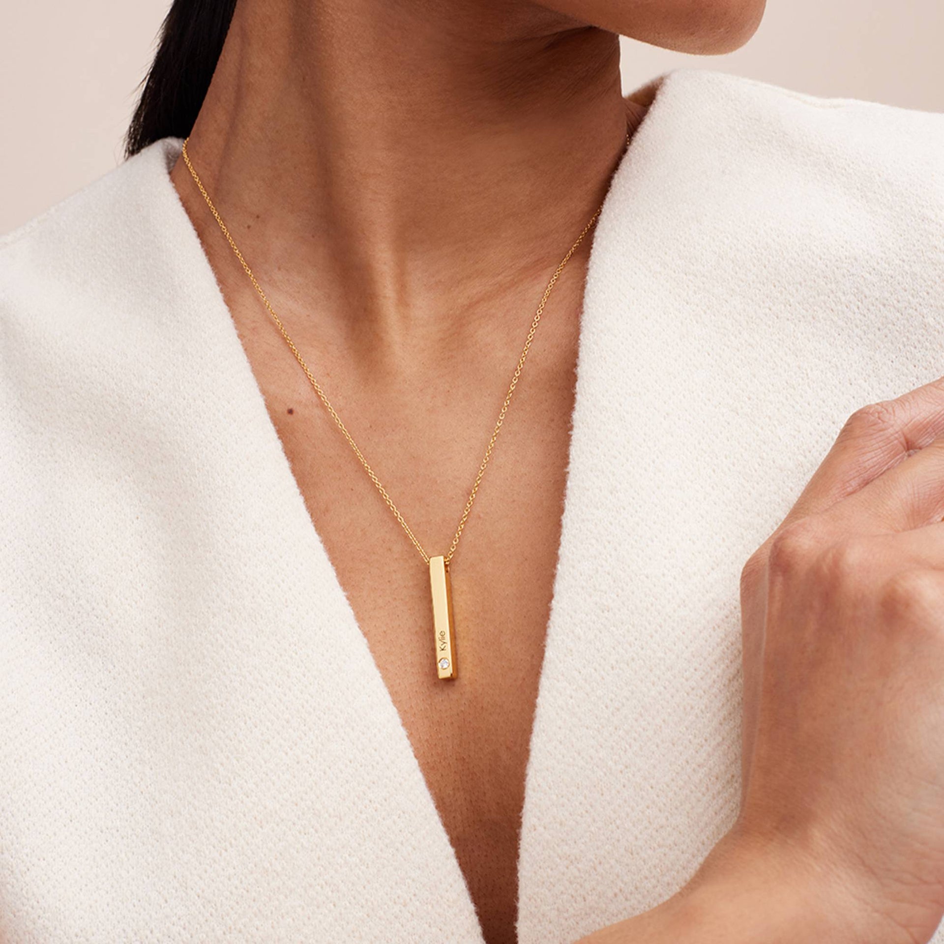Totem 3D Bar Necklace with Diamonds in Gold Plating