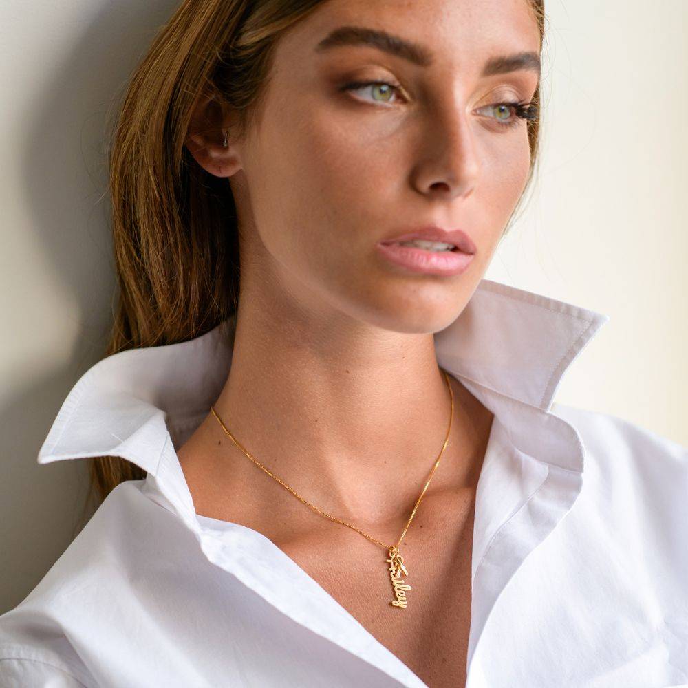 Vertical Name Necklace in Cursive in Gold Plated