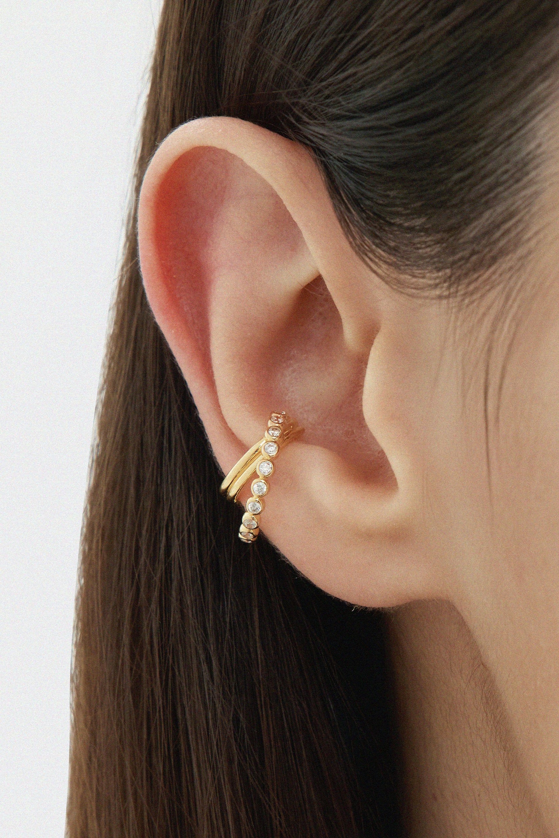 Vina Crystal Bezel Ear Cuff In Silver