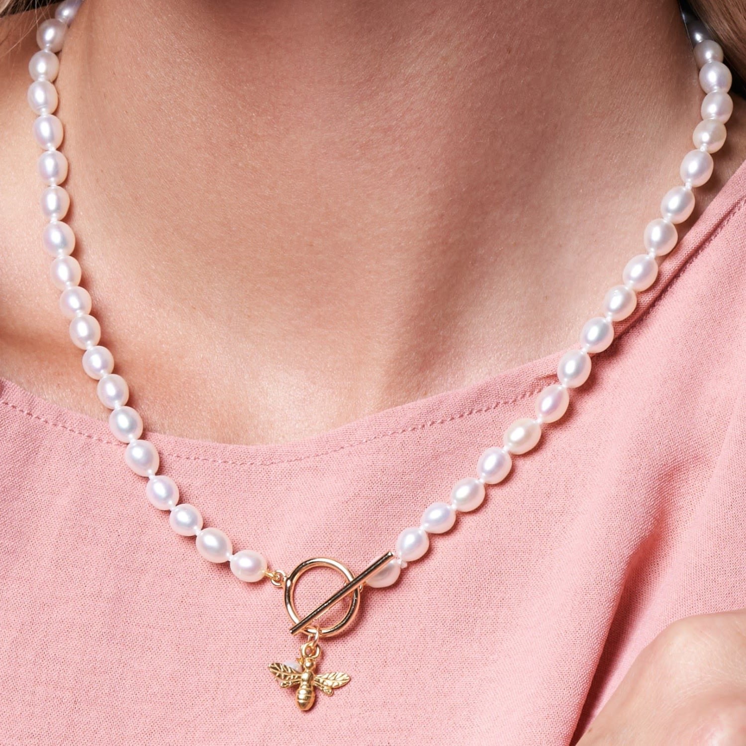 Vita Cultured Freshwater Pearl Necklace With Gold Bumble Bee