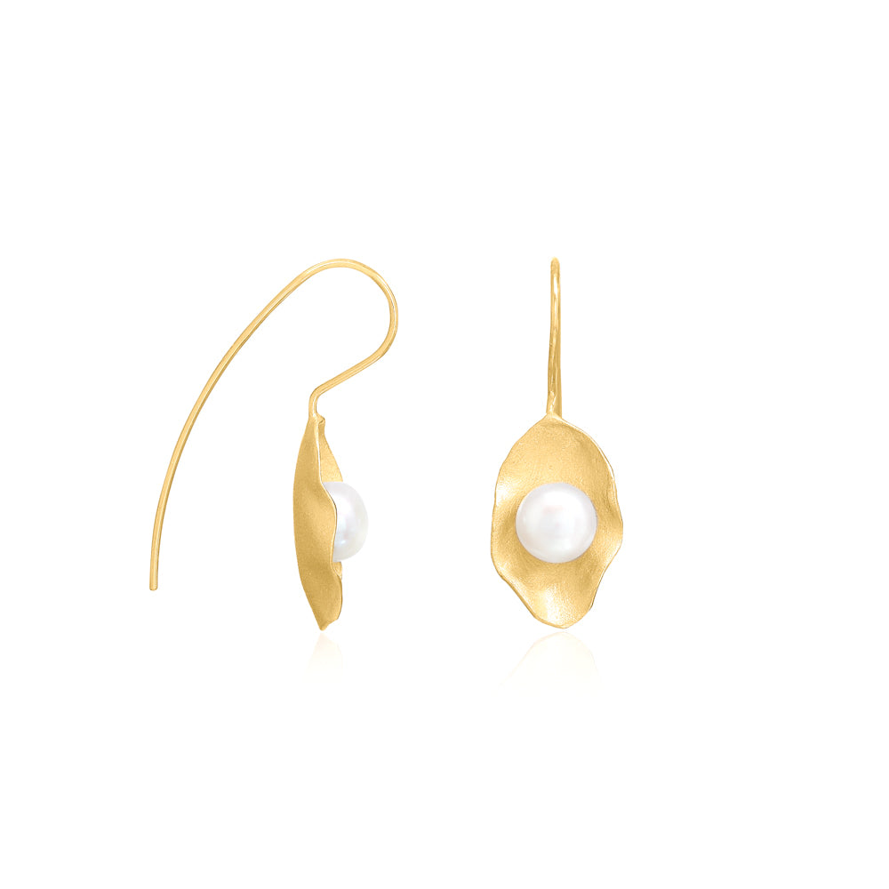 Vita Cultured Freshwater Pearl Pea Pod Drop Earrings In Gold