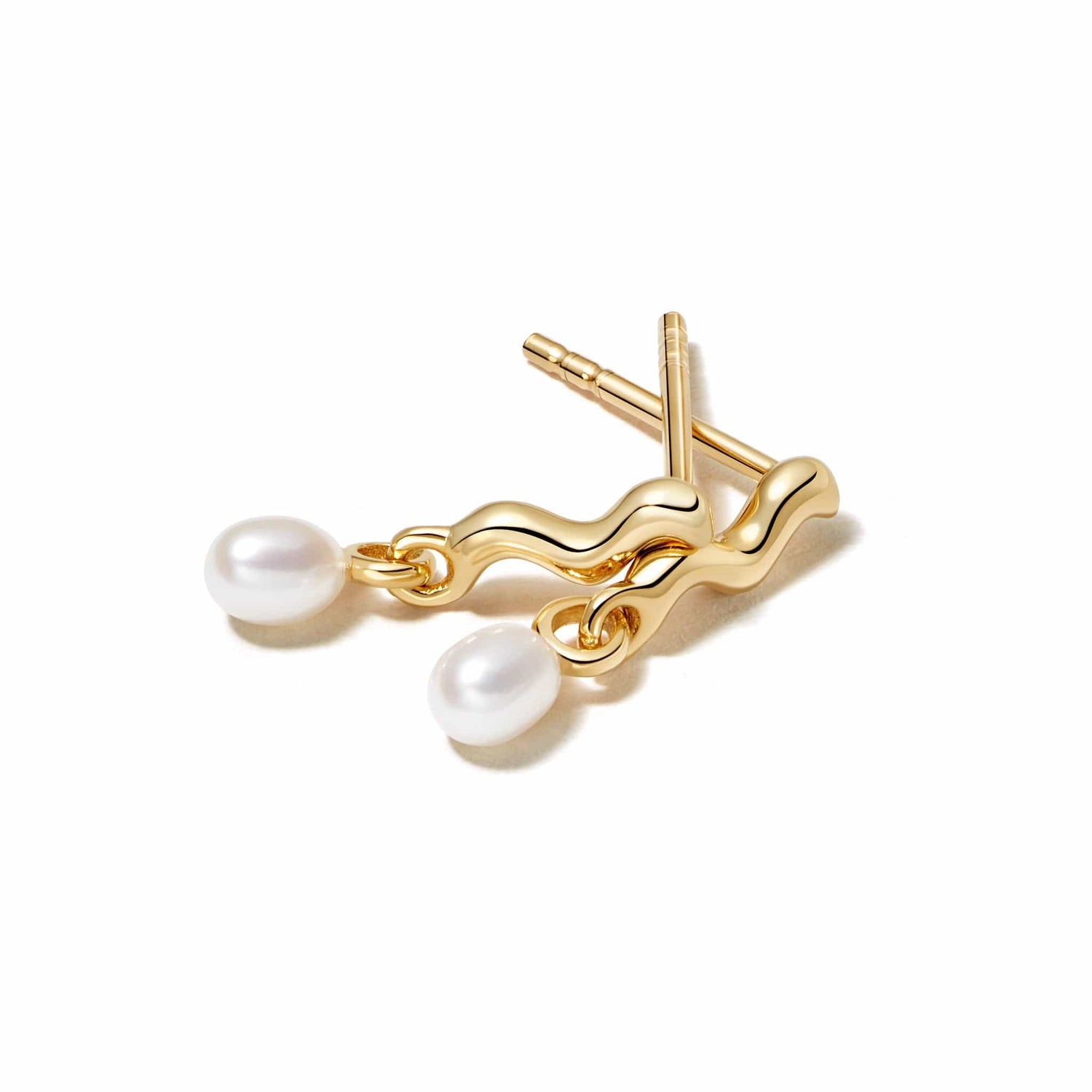 wave-seed-pearl-stud-earrings-18ct-gold-plated-daisy-london