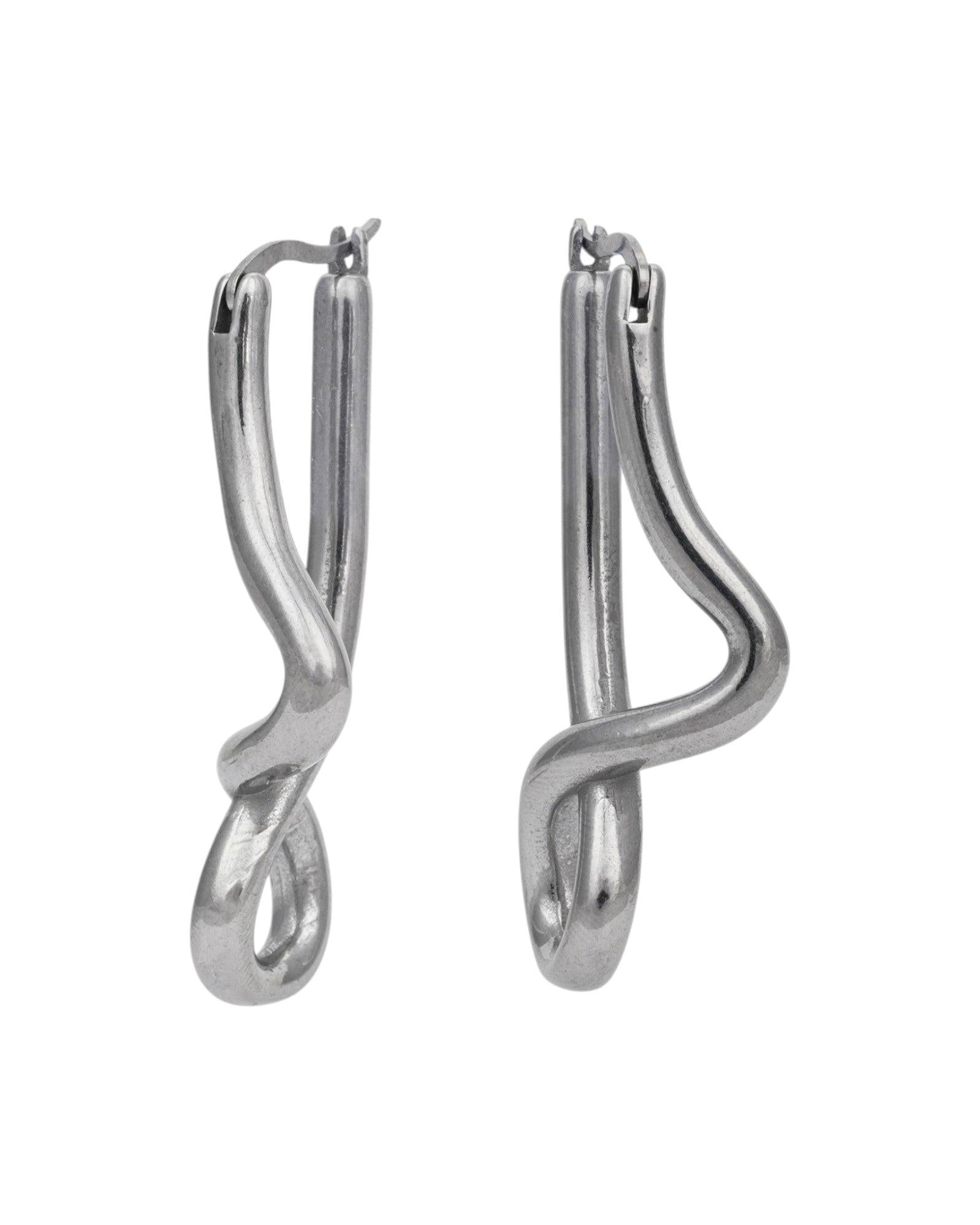 Wavy Silver Drop Earrings In Silver