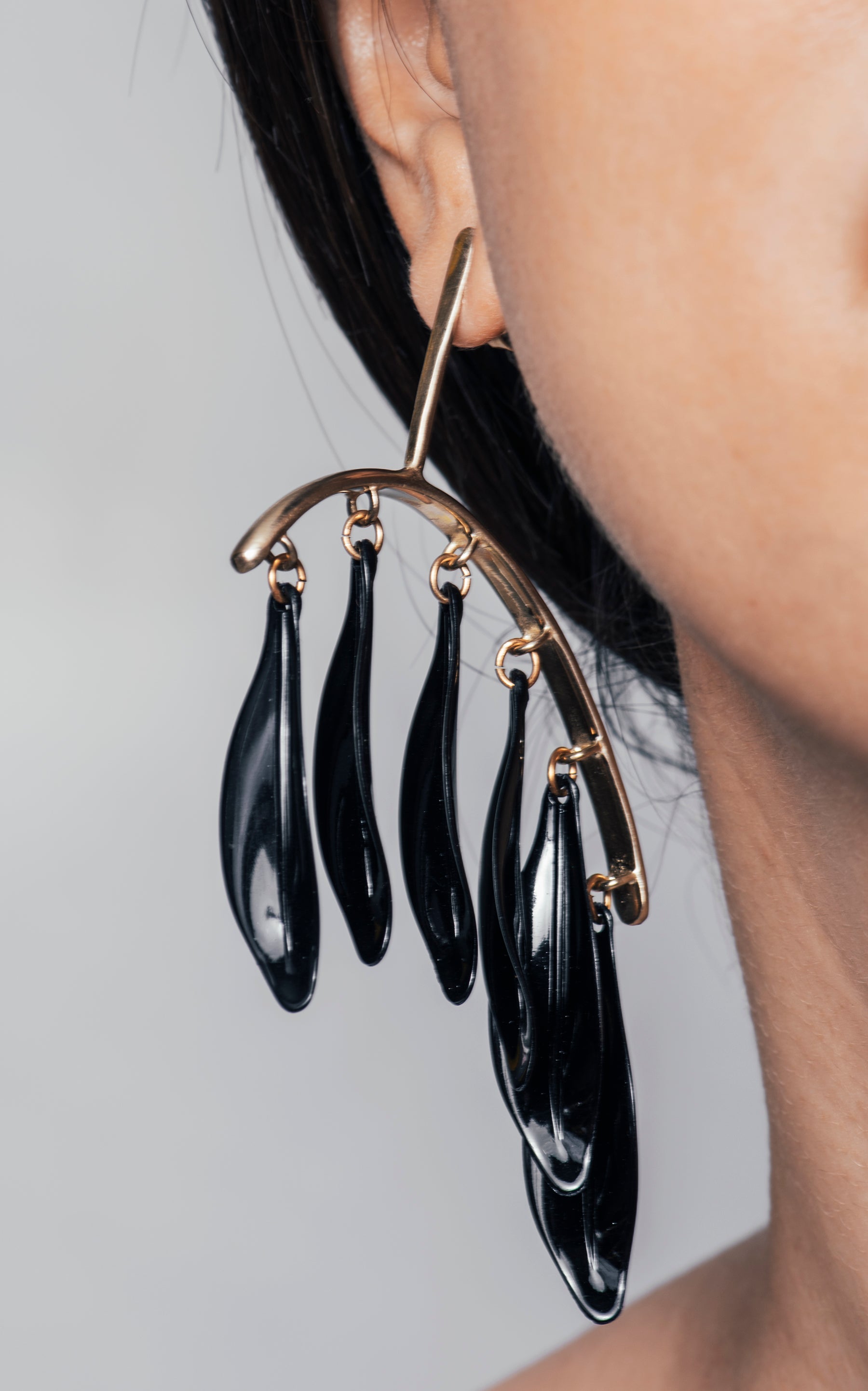 Raven Earring With Black Petals