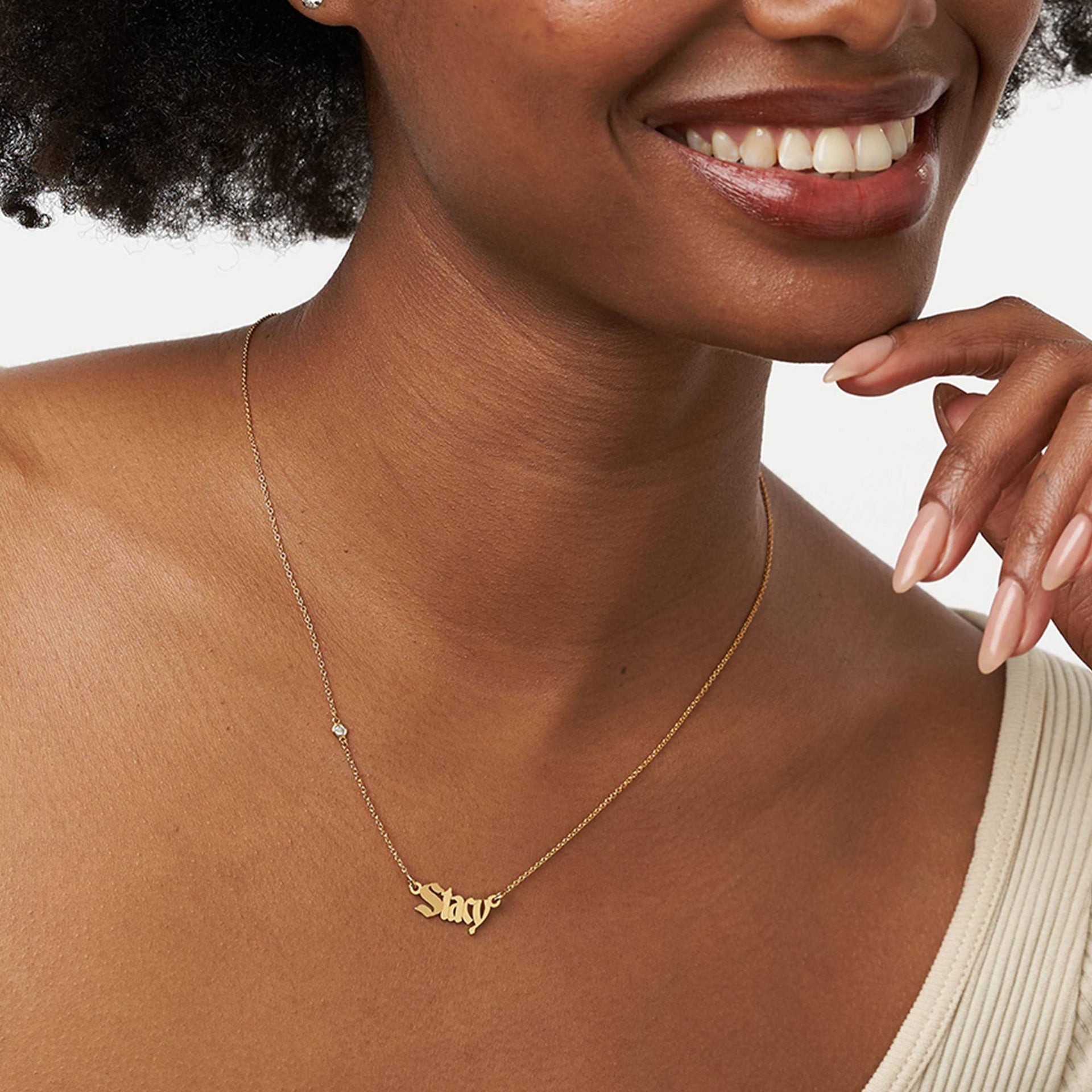 Wednesday Textured Gothic Name Necklace with Diamond in 18K Gold Vermeil