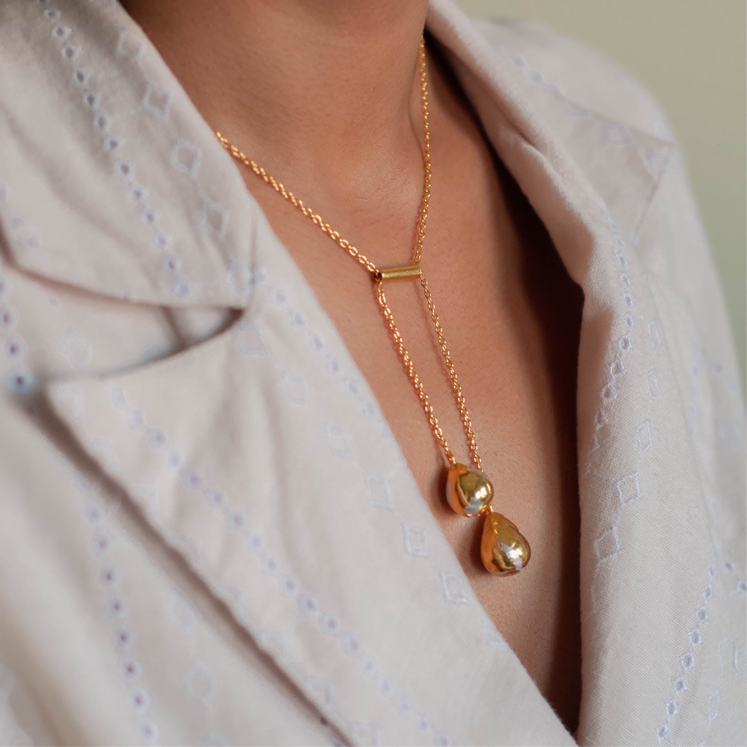 Silver Boond Pendant With Baroque Pearls