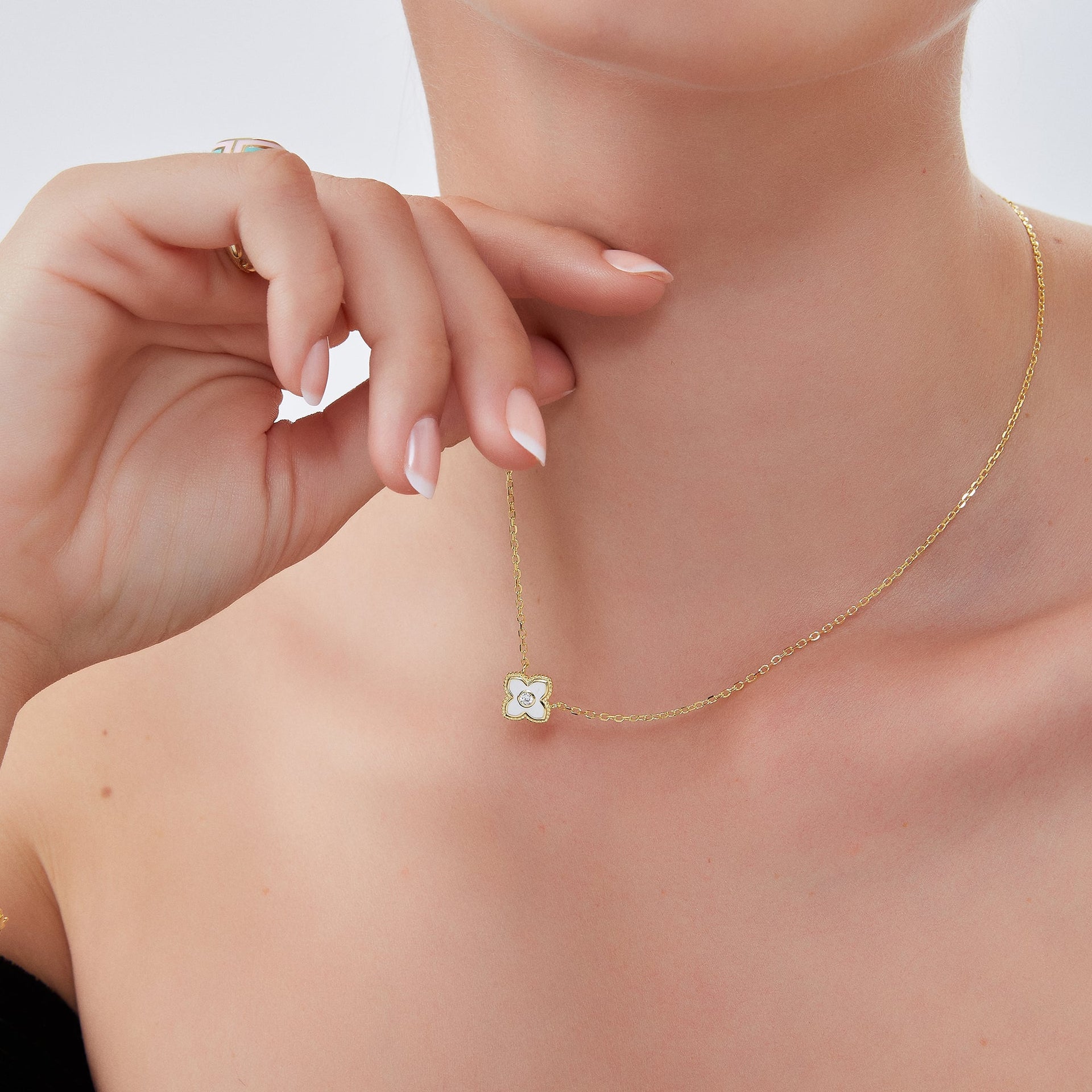 White Enamel Four Leaf Clover Necklace With Gemstone In Sterling Silver - Gold